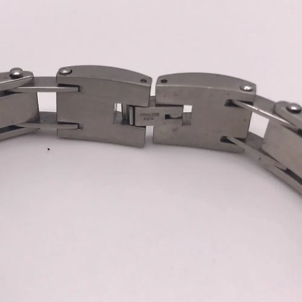 STAINLESS STEEL CHAINLINK BRACELET